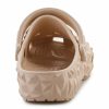 Klumpa Crocs Classic Geometric Clog Bézs szín MOST 49151 HELYETT 34468 Ft-ért!