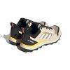 Férfi edzőcipő Adidas Terrex Tracerocker 2 Bézs szín MOST 65115 HELYETT 45663 Ft-ért!